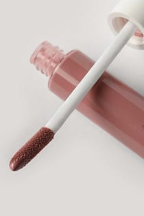 Liquid lipstick