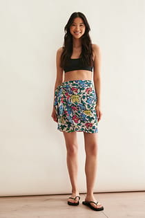 Minifalda sarong atada