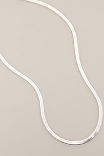 Collar brillante fino bañado en plata