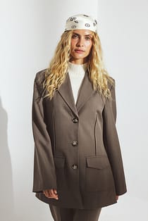 Blazer mit aufgesetzten Taschen