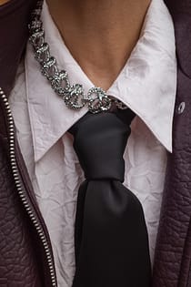 Swirl Detail Necklace
