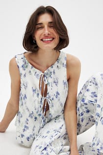 Tie Pleated Top