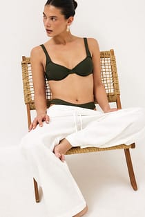 Bikini-BH mit breiten Trägern