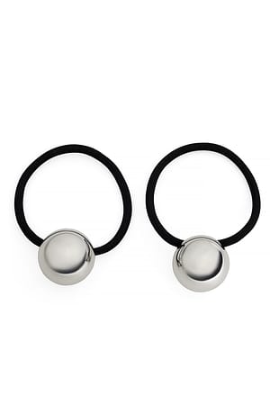 Silver 2-pak med Globus Ball hårstrikker