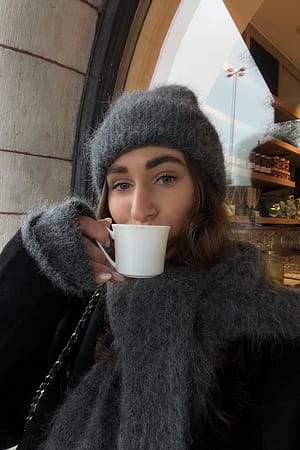Dark Grey Beanie-Mütze aus Alpakamischung