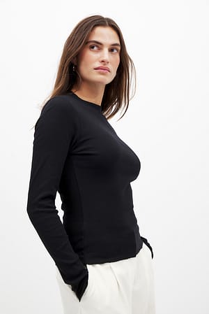 Black Babylock-Ripp-Top mit langen Ärmeln