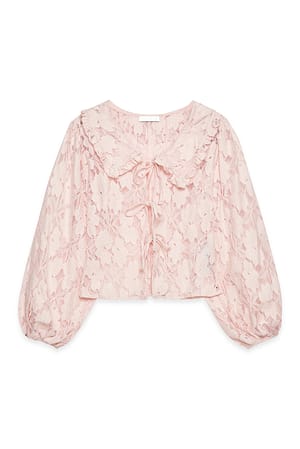 Light Pink Blus med krage och ballongärmar