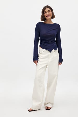 Navy Topp med knappedetaljer