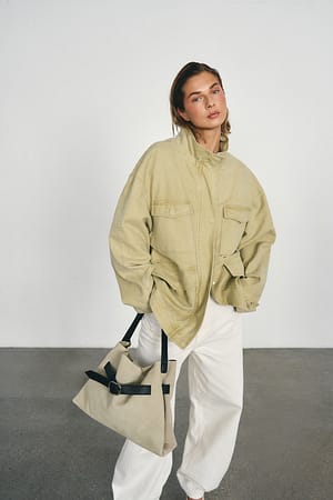 Image 4 of 8