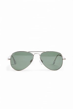 Gold Classic Pilot Sunglasses
