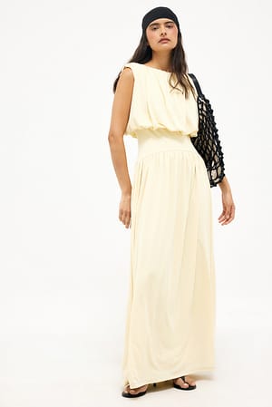 Light Yellow Maxi-jurk met contrasterende taille