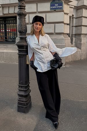 Image 4 of 7