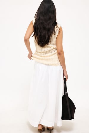 Image 2 of 4