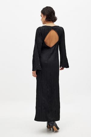 Black Gekreukte maxi-jurk met lange mouwen en open rug
