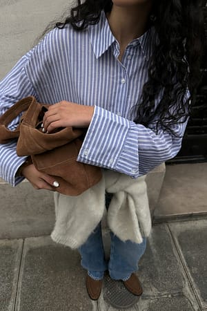Blue/White Stripe Camisa de rayas con detalle de ganchillo