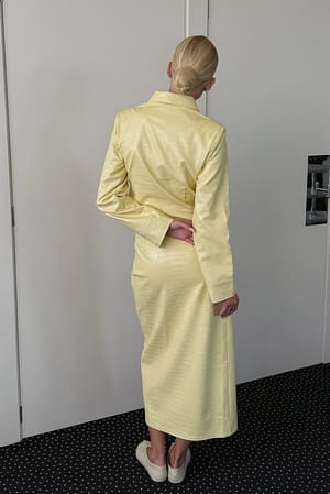 Image 2 of 7