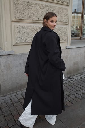 Black Double Breasted Light Coat