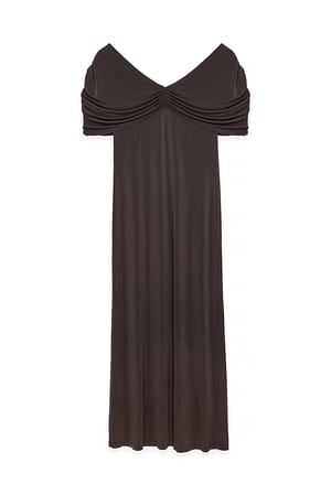 Brown Maxikleid mit drapiertem Cape
