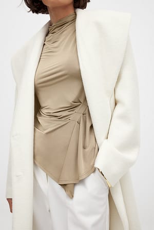 Image 4 of 5