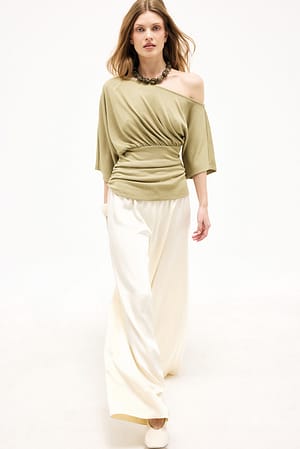 Image 3 of 3