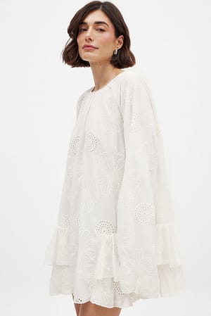 Image 2 of 6
