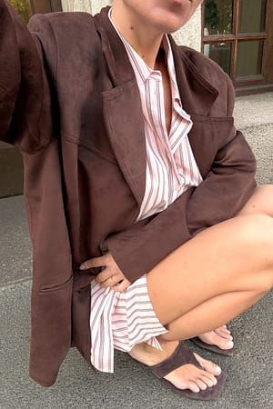 Brown Jakke i fuskeskinn