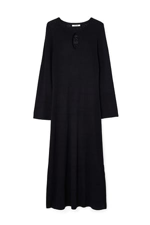 Black Fine Knitted Key Hole Maxi Dress