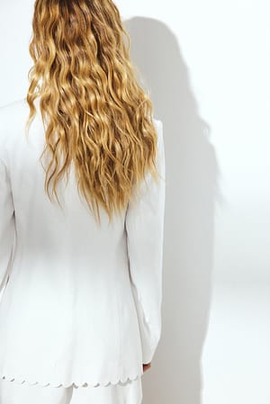 Image 3 of 8