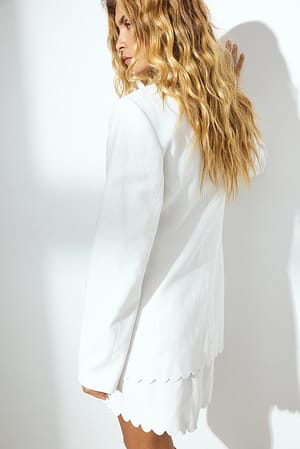 Image 4 of 8