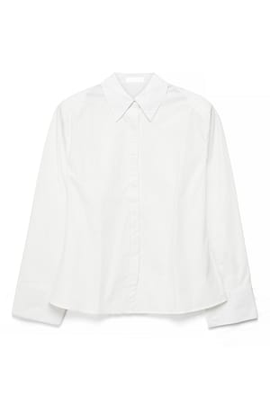 White Camisa entallada con hombreras
