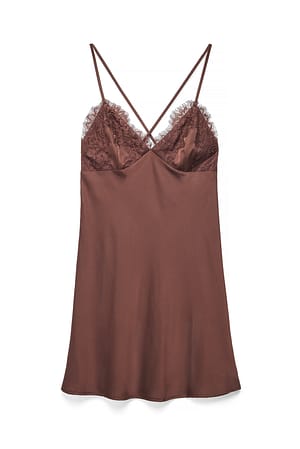 Dark Brown Spitzen-Nachthemd mit Blumenmuster