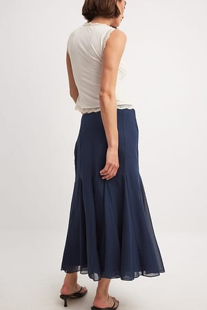 Image 3 of 6