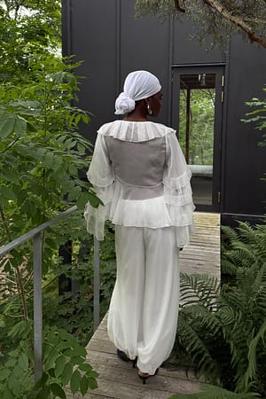 Image 3 of 8