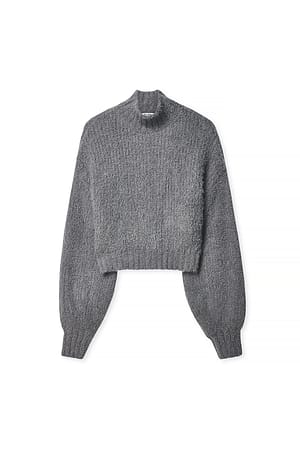 Grey Fluffigt stickad tröja med turtleneck