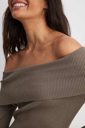 Image 4 of 5