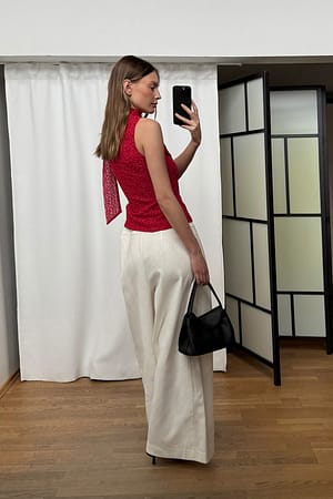 Image 2 of 6