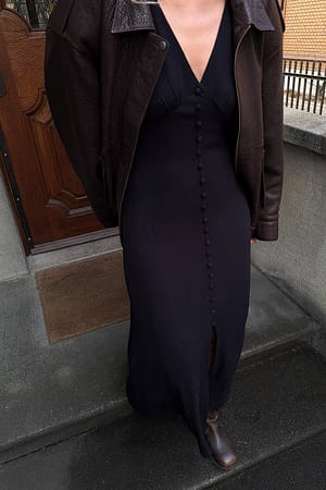 Black Vestido maxi con botones y mangas abullonadas