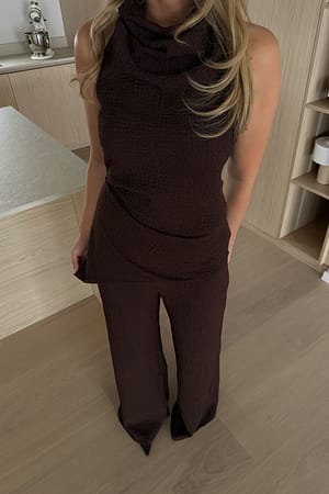 Brown strukturiertes Oberteil mit Neckholder