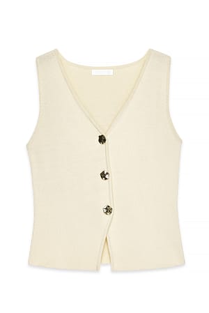 White Strickweste mit Knopfdetail