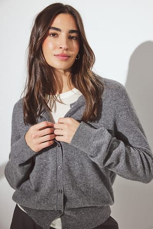 Grey Strikket cardigan i kashmir