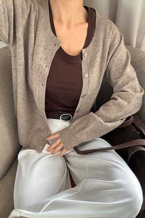 Nougat Strikket cardigan i kashmir
