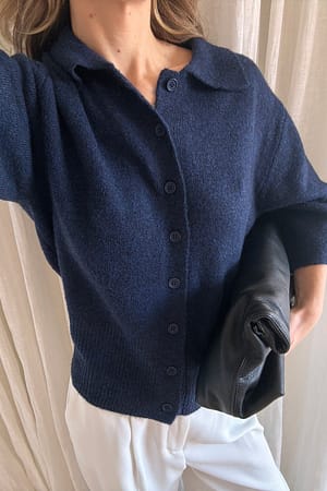 Navy Strikket cardigan med krage