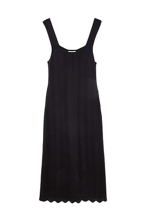 Black Fließendes Strick-Midikleid