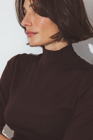 Image 2 of 7