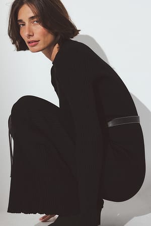 Image 2 of 6