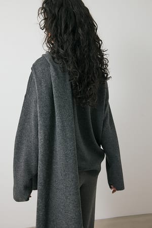 Image 2 of 9
