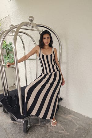 Beige Stripe Gestreepte gebreide midirok