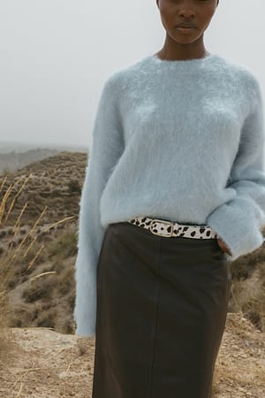 Image 2 of 4