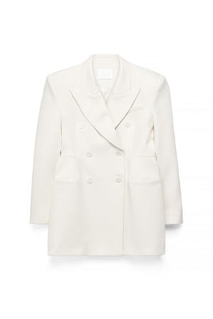 White Lang timeglasformet blazer