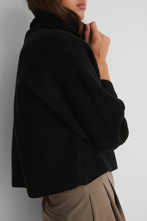 Image 4 of 4